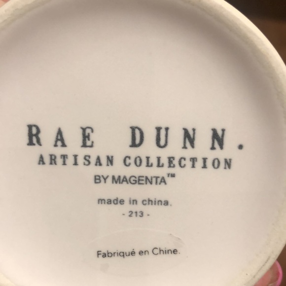 🐝 Rae Dunn WASH soap dispenser - Picture 3 of 4